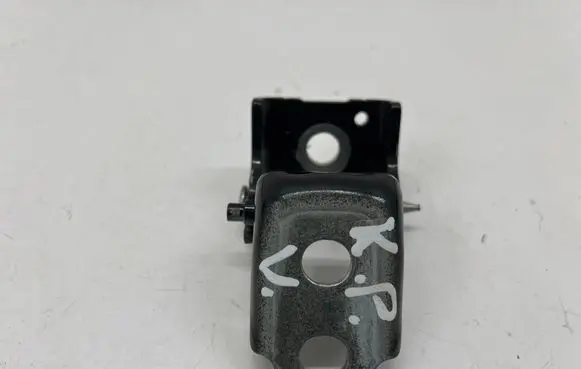 Opel Grandland X Front door upper hinge 