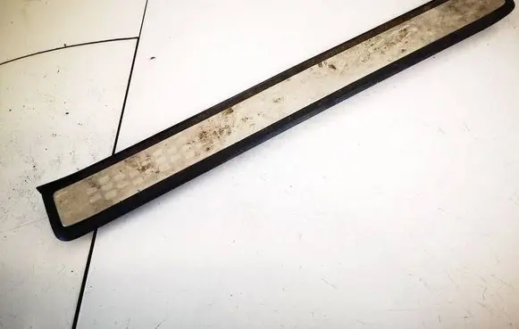 Honda CR-V Front sill trim cover 84202swaa012m1 84202-swa-a012-m1