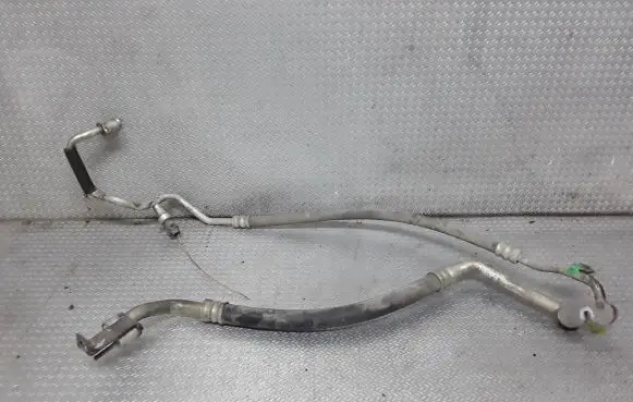 Air conditioning (A/C) pipe/hose