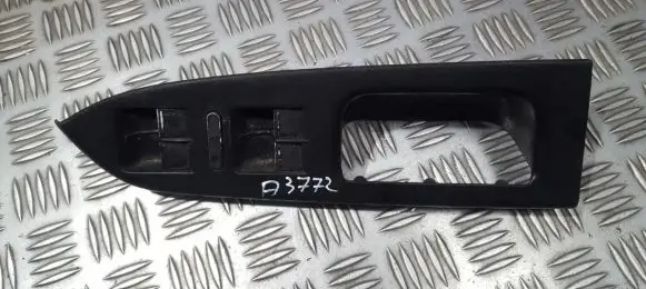 Volkswagen Touran I Electric window control switch 1T2867372 1T2867372C