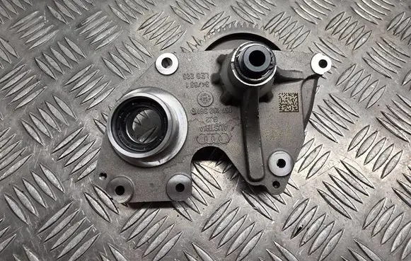 Audi Q7 4L Oil pump balance shaft 057109361G LEG226 34831