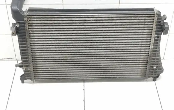 Audi A3 S3 8P Intercooler radiator 1K0145803Q