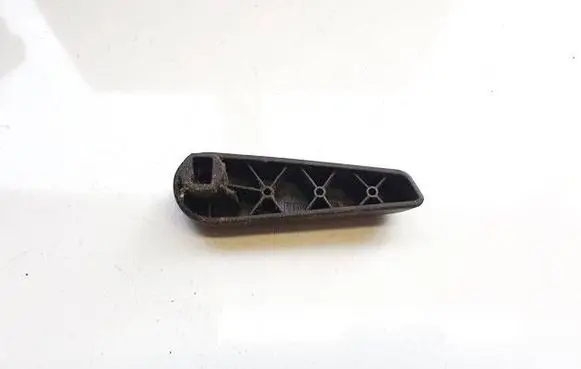 Opel Zafira B Rear seat side bottom trim 13167477