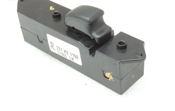 Mitsubishi Pajero Sport I Electric window control switch MR763631 MR763632