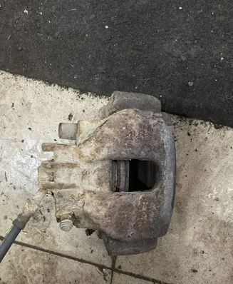Volvo S80 Front brake caliper