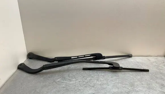BMW 3 E92 E93 Headlight wiper blade set 7171641 7171639