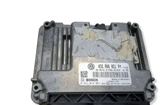 Volkswagen Golf VI Engine control unit/module 03G906021PM 03G906021AN 0281014061
