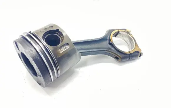 Mercedes-Benz Vito Viano W639 Piston with connecting rod 8854a