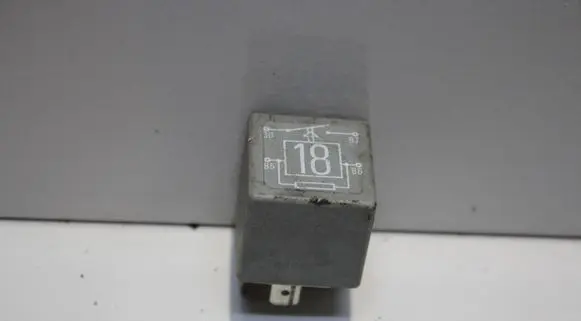 Volkswagen Sharan Other relay 191937503 22204007