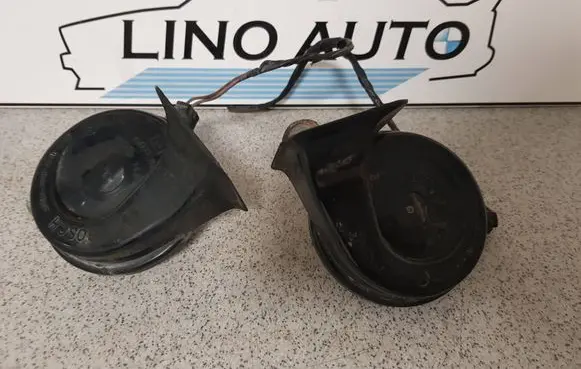 BMW 5 E39 Horn signal 703881157