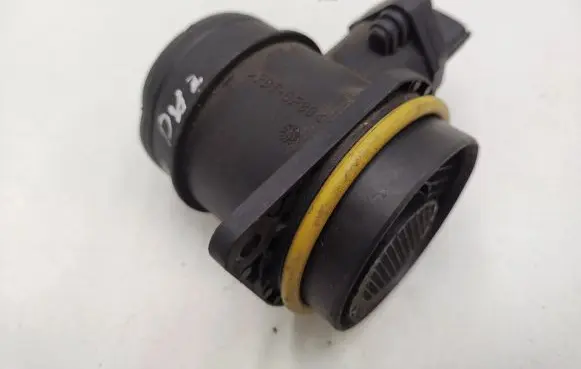 Chrysler PT Cruiser Mass air flow meter 05033109AB