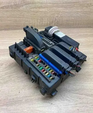 Opel Vectra C Central body control module 13125485 460023260