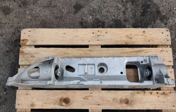 BMW 2 Active Tourer U06 Rear differential mounting bracket 