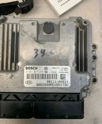 KIA Ceed Engine control unit/module 391112A511 0281017216