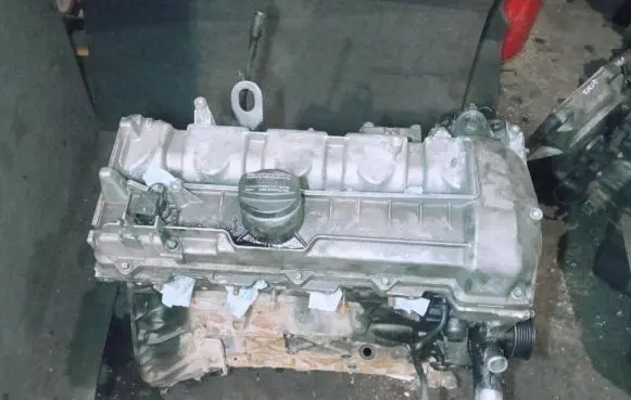 Mercedes-Benz E W211 Engine 6110111101