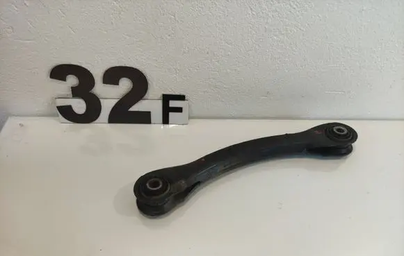 Ford Focus Rear suspension control arm BV615500BA