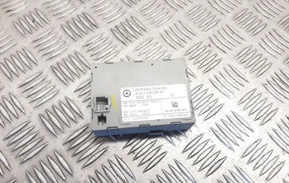 Mercedes-Benz E W211 Gateway control module A2115408445 A2115408245 A2114420027