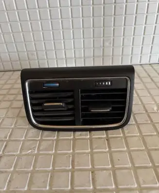 Rear air vent grill