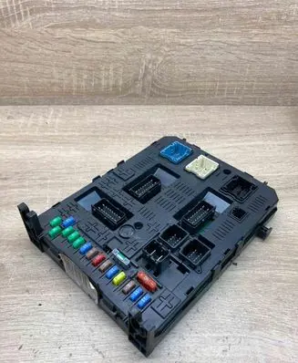 Citroen C5 Central body control module 9664058880