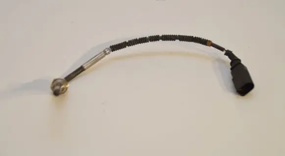 Audi A5 8T 8F Exhaust gas temperature sensor 059906088Q