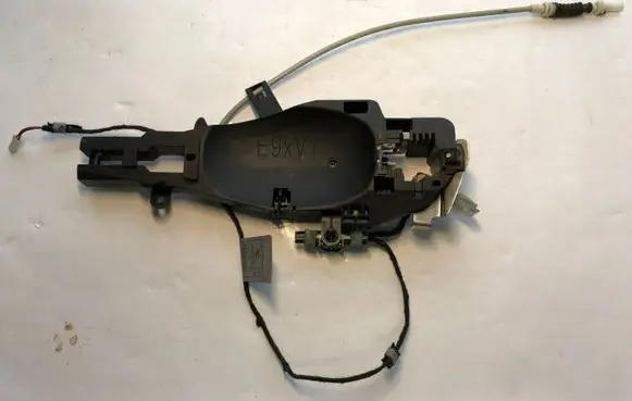 BMW 3 E92 E93 Front door coupe exterior handle/bracket 7119603 7119603119702 7163511
