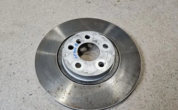 BMW X1 U11 Front brake disc 6891080