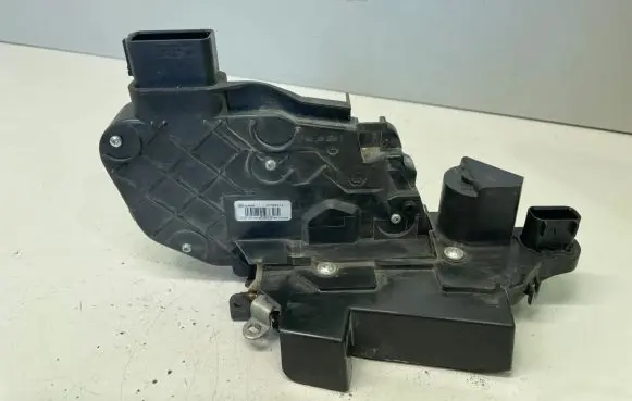 Volvo XC60 Front door lock 30799314