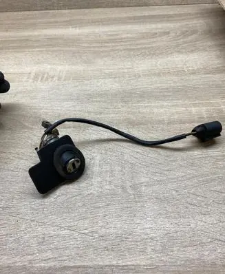 Volkswagen Golf IV Tailgate exterior lock 1J0973703