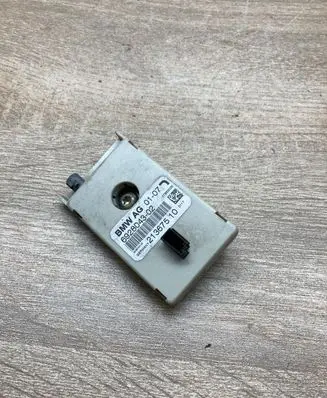 BMW 5 E60 E61 Aerial antenna amplifier 6928043 213675