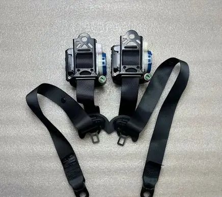 Toyota Aygo X Set of seat belts 73360-0H031 73370-0H031