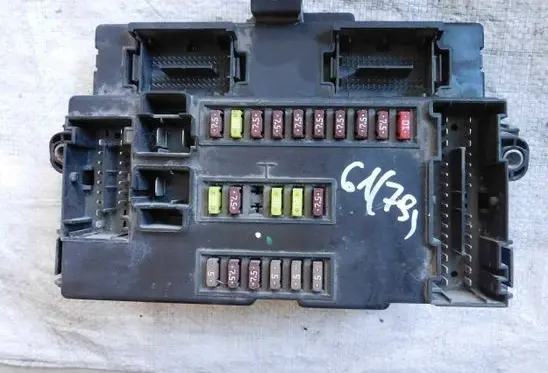 Peugeot Boxer Fuse module 1371887080 BCM250L01 Y503440520113