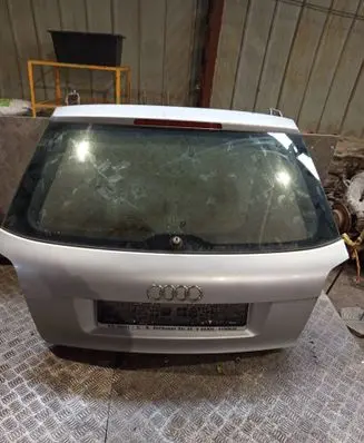 Audi A3 S3 8P Tailgate/trunk/boot lid