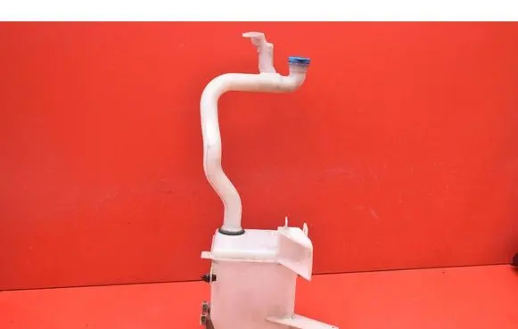 Windshield washer fluid reservoir/tank