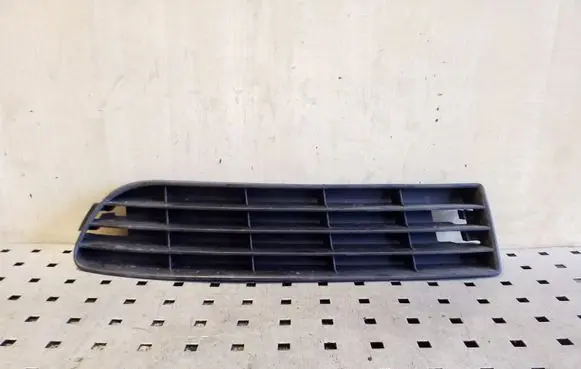 Audi A6 S6 C4 4A Front bumper lower grill 4A0807345J