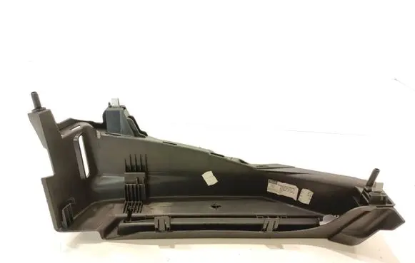 Skoda Octavia Mk3 (5E) Parcel shelf load cover mount bracket 5E5867761