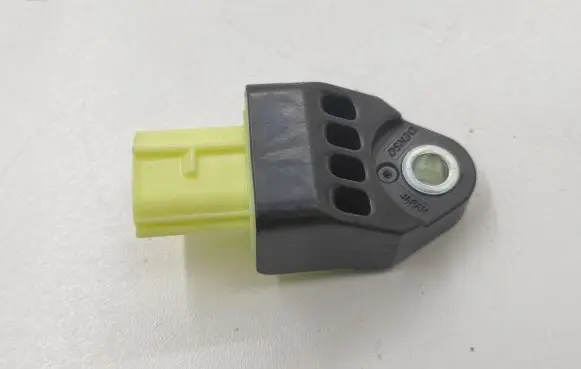 Lexus CT 200H Airbag deployment crash/impact sensor 8983112020