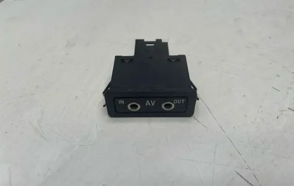 BMW X5 E53 AUX in-socket connector 8368346
