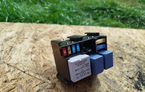 Fuse box set