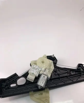 Renault Captur II Rear door window regulator motor 827209371R