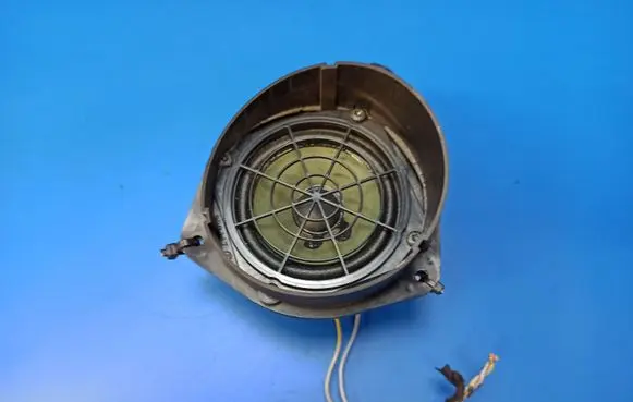 Audi A8 S8 D2 4D Rear door speaker