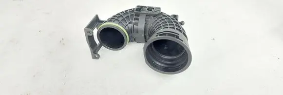 Audi Q2 - Turbo air intake inlet pipe/hose 04E145641J 04E145641