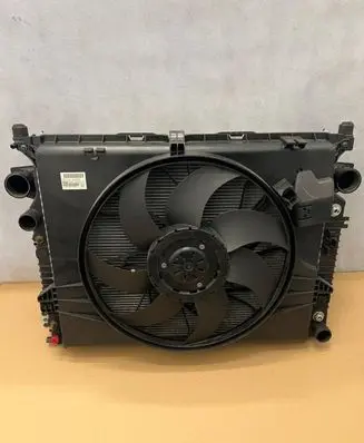 Mercedes-Benz R W251 Radiator set A2515000004