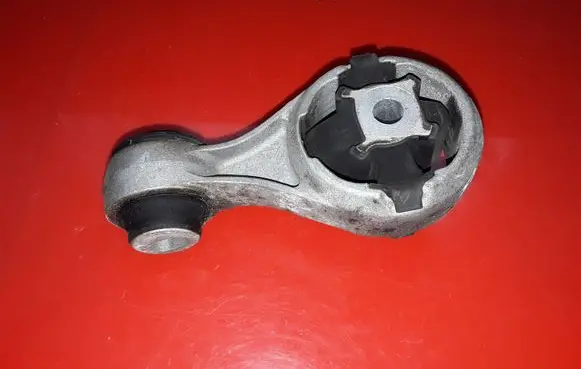 Nissan Qashqai Engine mount bracket 11350JD000