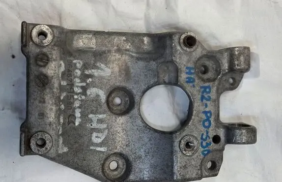 Ford Focus Engine mount bracket 9646719580