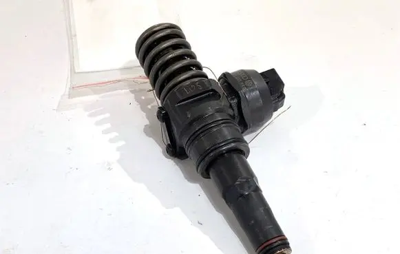 Audi A3 S3 8P Fuel injector 038130073AG