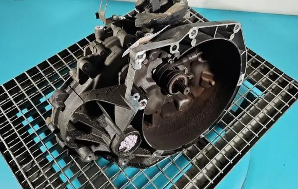 Ford Focus Manual 5 speed gearbox AV6R7002KF IMPRK1547103