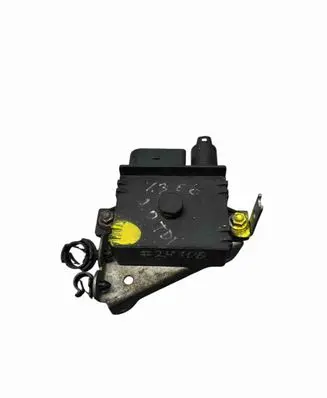 BMW X3 E83 Glow plug pre-heat relay 778682105