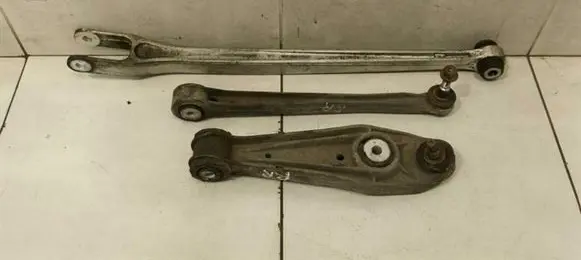 Porsche Cayman 987 Rear upper control arm/wishbone 99733124503 98733114302