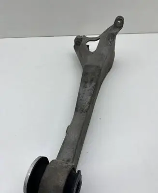 BMW X1 F48 F49 Rear differential/diff mount bracket 6858295