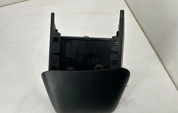 Chrysler Pacifica Glove box 5RL36TRMAA 5091163 3050781